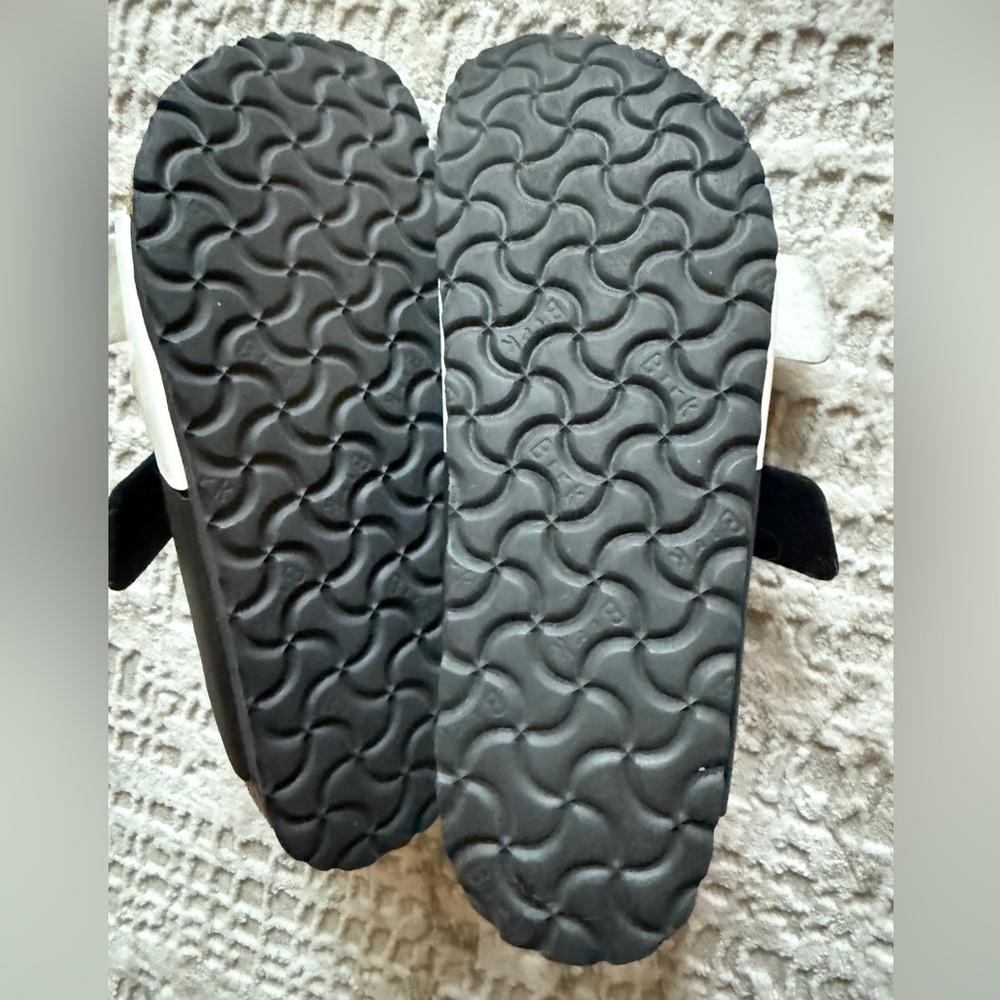 Birkenstocks - excellent condition. Possibly 8.5… size not visible. - Picture 3 of 9